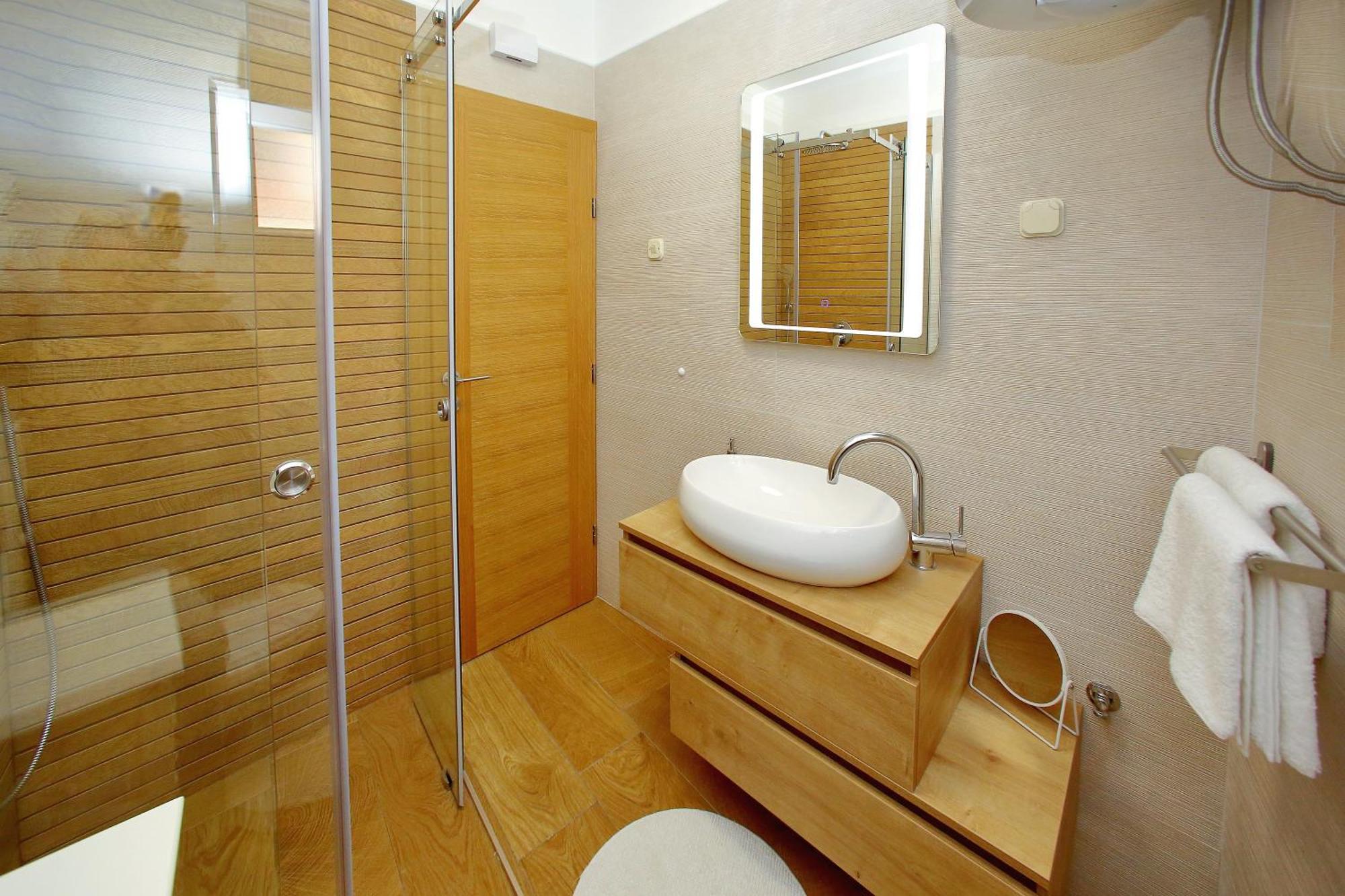 Apartments Nina Бибине Екстериор снимка